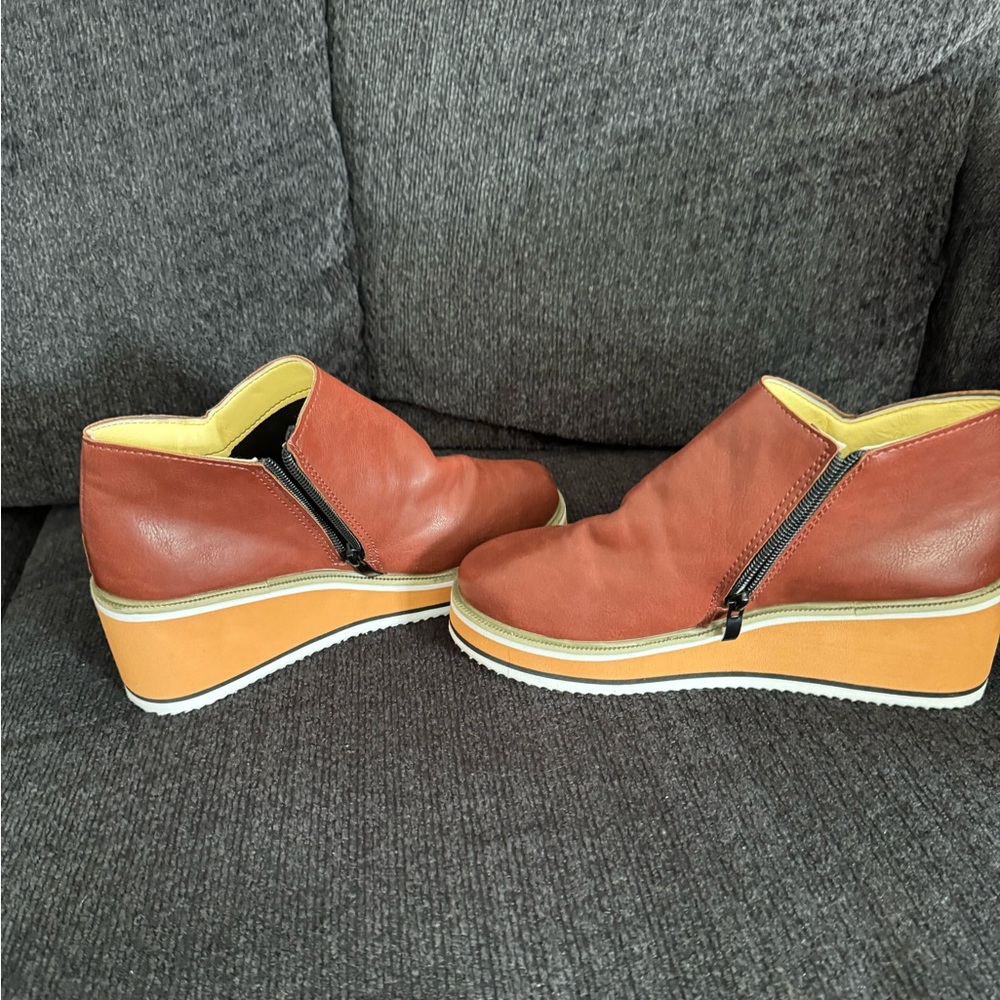 Women’s shoes